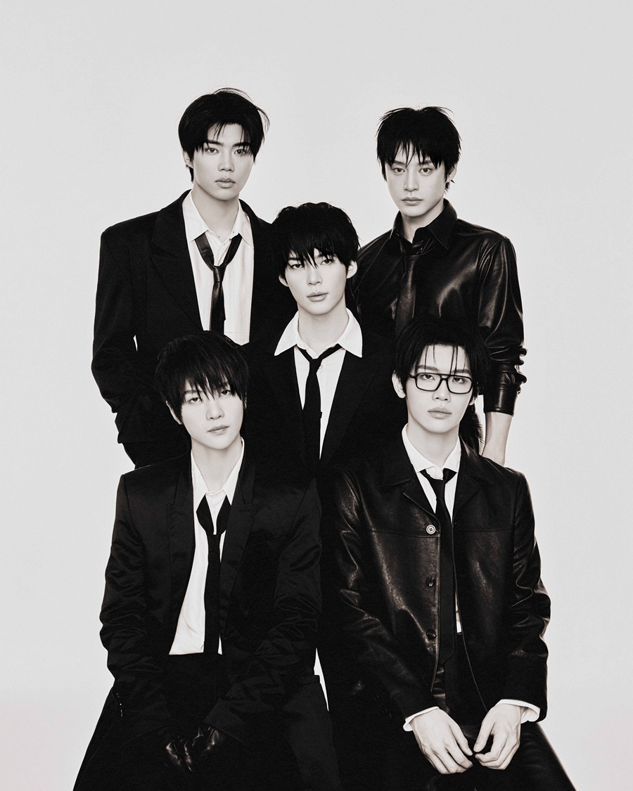 제로베이스원, 5인 체제 새 프로필 공개…한층 더 성숙해진 비주얼