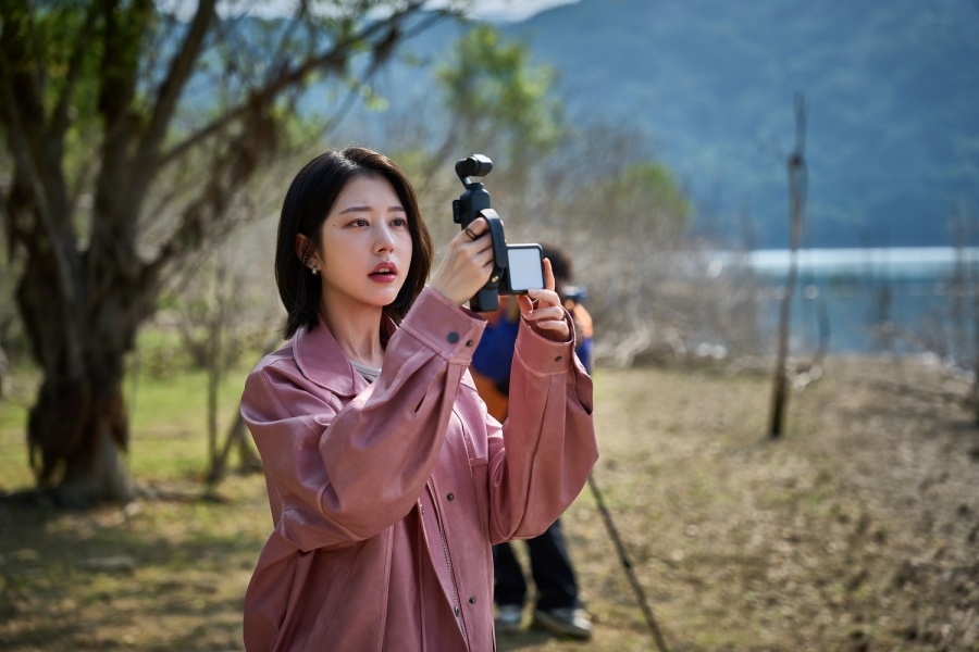 '장원영 언니' 장다아, '살목지'로 강렬한 스크린 데뷔 