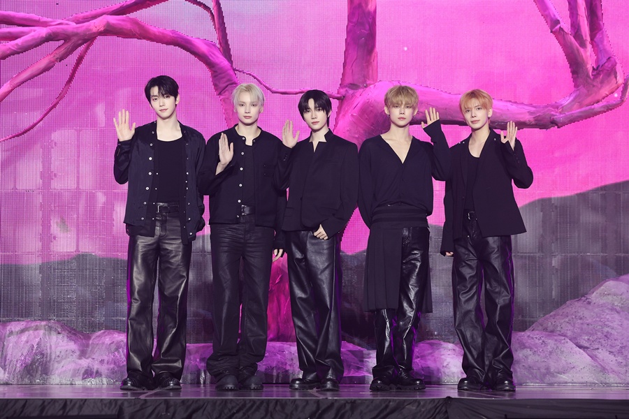 ����ο�������Դ� ���� "���� �� ù �ٹ�, ��ȸ ���Ӵ١����� ��� �����帱 ��"