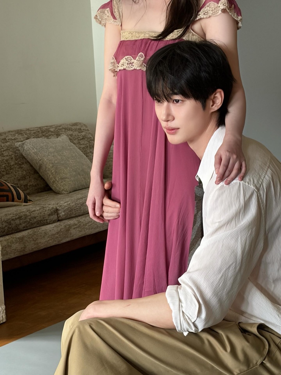 '21세기 대군부인' 변우석, 아이유 커플 화보 현장이 공개됐다 / 사진 : 변우석 인스타그램