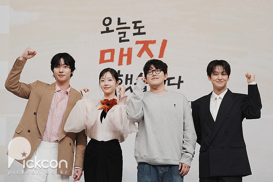 '������' ��ȿ��Xä����X���X������ ����, ���� �׶��� ���� ��� (����)