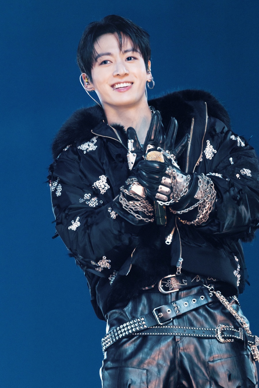 �� �Ѻ��ǿ��� '�Ƹ���' ��â����ź�ҳ��, ���쵼 �ܼ�Ʈ ����