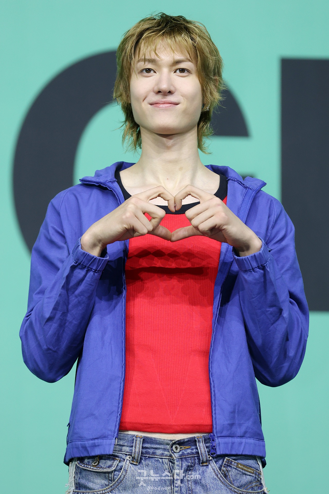 �ڸ�Ƽ�� �̵�� �����̽� / ����: �´������� ����
