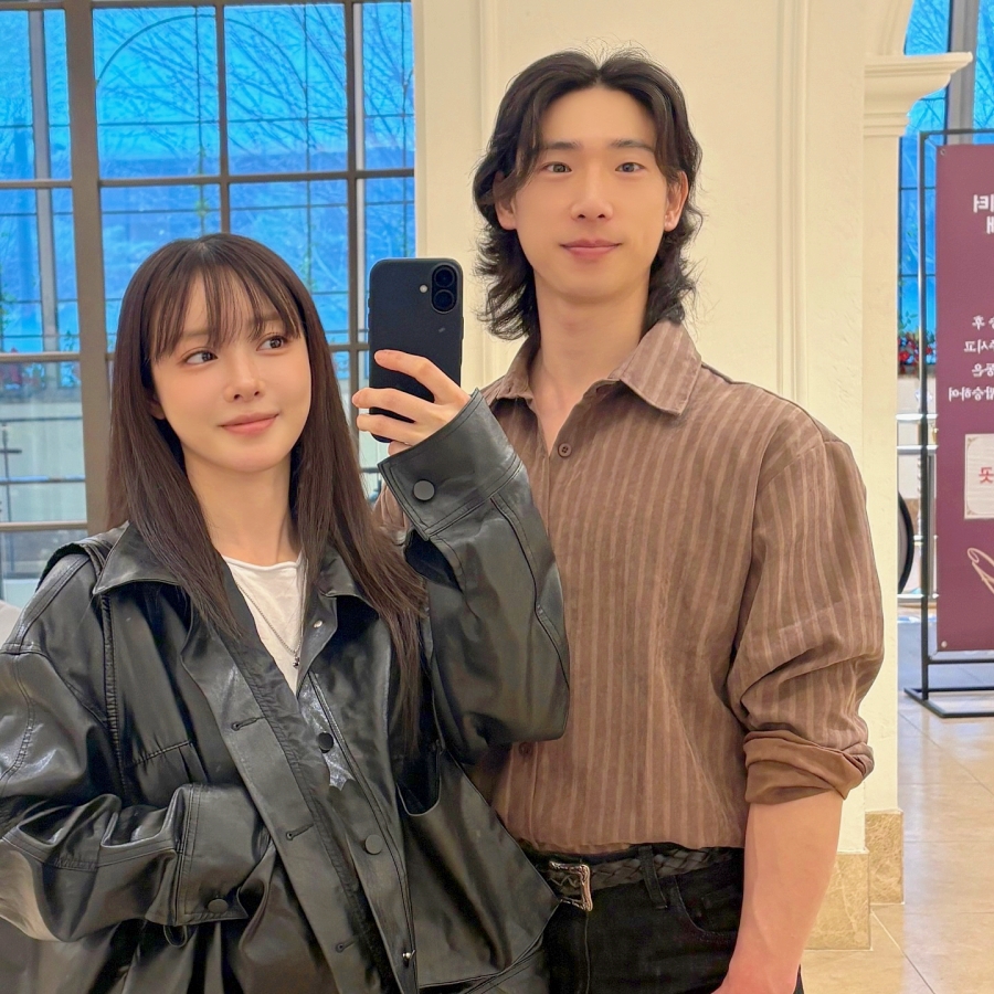 'X의 사생활'에서 열애를 공개한 유깻잎과 그의 남자친구 / 사진 : 유깻잎 인스타그램