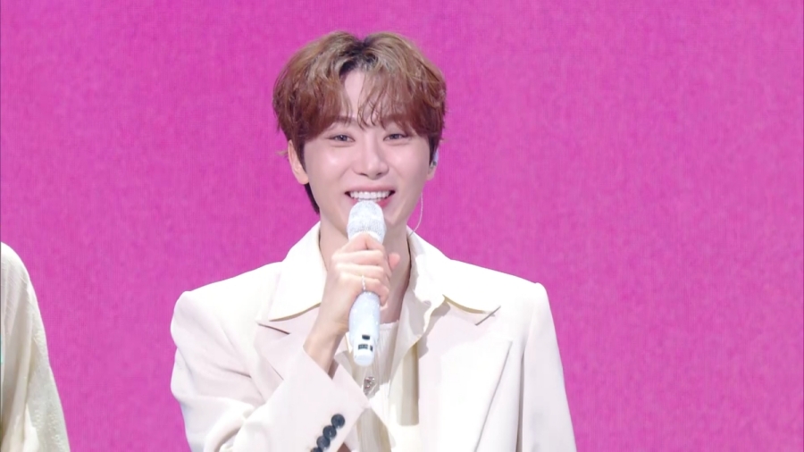 �Ź�, '��������' ���ٺ� �� ��Ȳ ��� "�� �е� �ູ���Ѵ�" ����