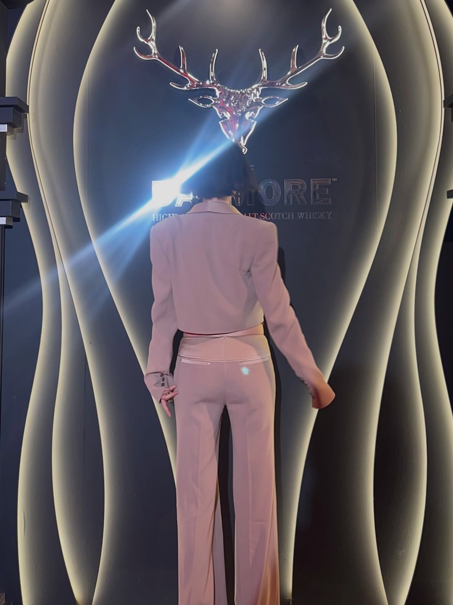 ����, ������ �¾��� �� �����̴� ������ ���¡������� ���ÿ� ������ �ŷµ�