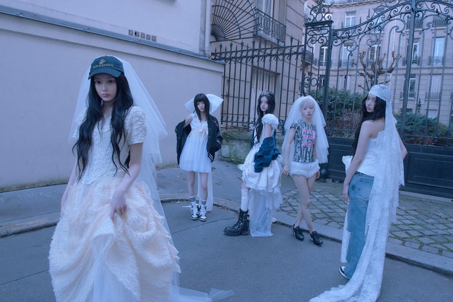 ���� �־ִ� �ٷ� "It's Me"������ �� ���ϸ�, �絹�� ���� ����