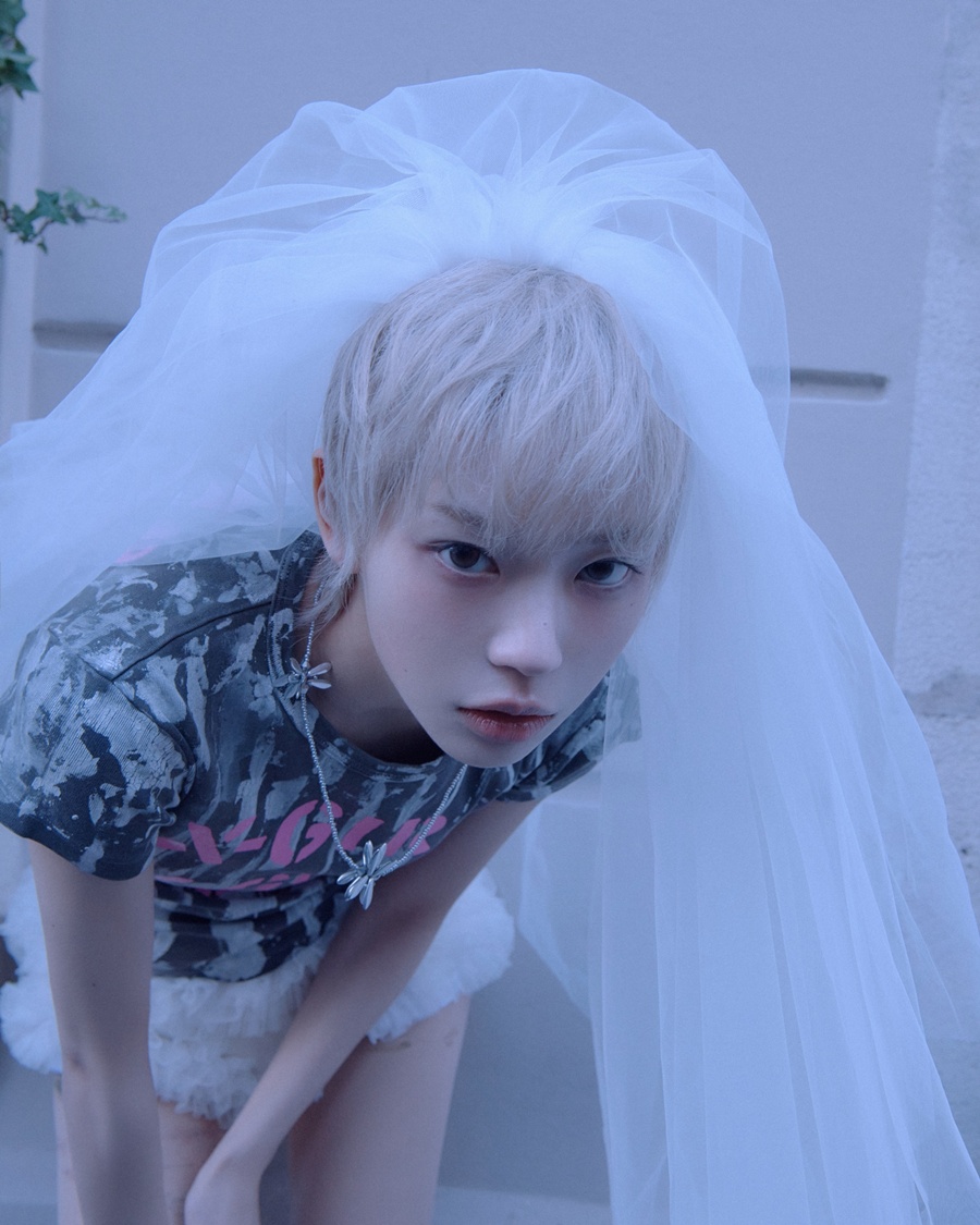 ���� �־ִ� �ٷ� "It's Me"������ �� ���ϸ�, �絹�� ���� ����