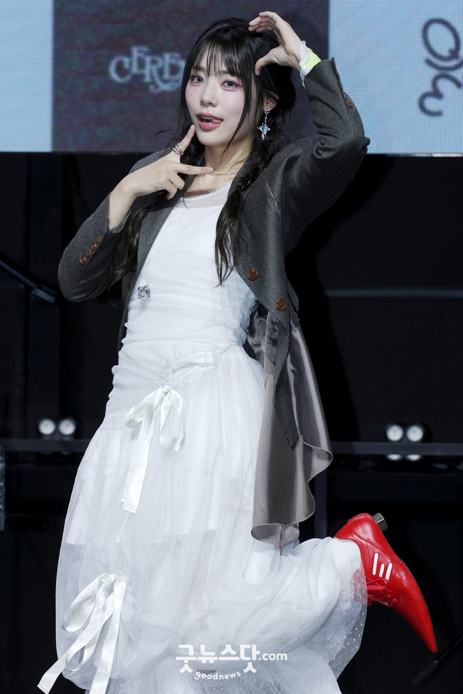 ����: �´������� ����