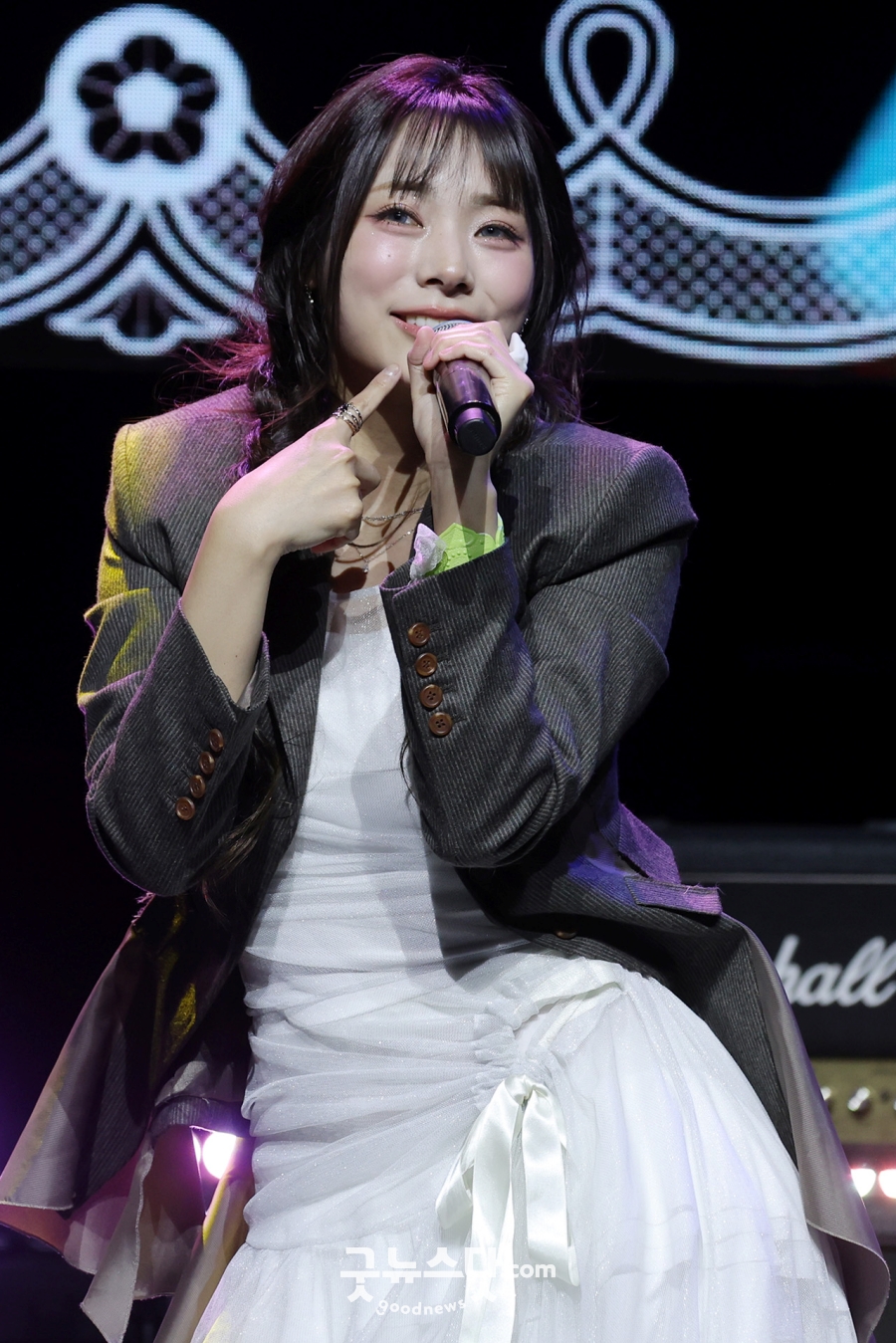 é��2 �� QWER, ������ ��� ���� 'CEREMONY'�� ���� ���� [����PICK]