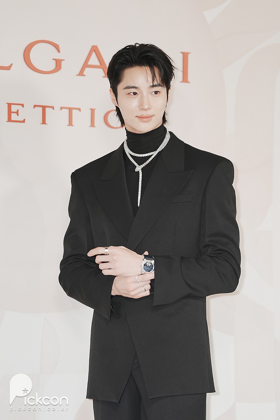 불가리 포토월 / 사진: 픽콘DB

