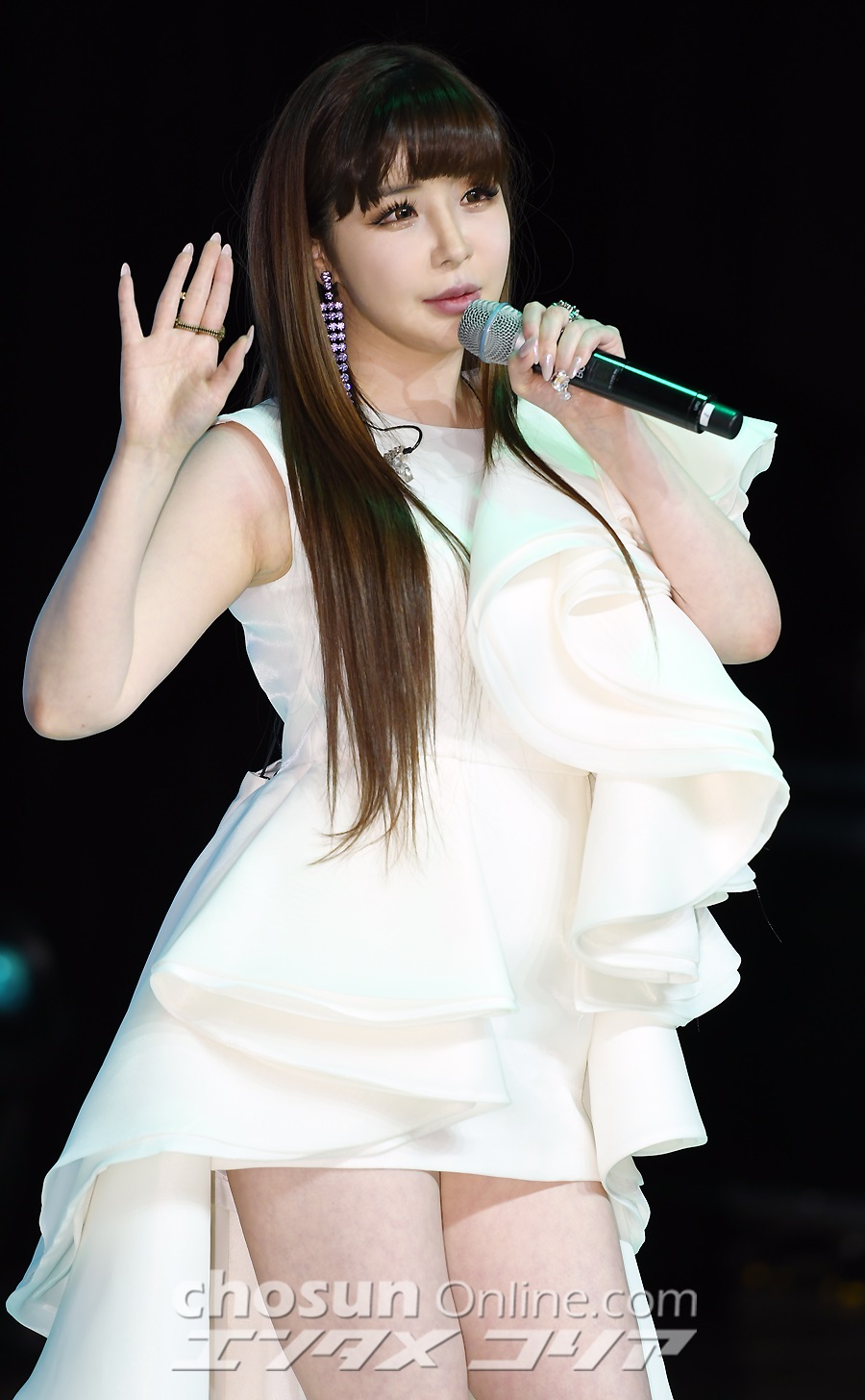 '활동 중단' 박봄, 결국 디네이션 떠난다…소속사 