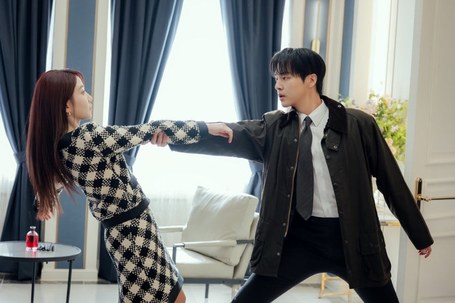박은빈X양세종 표 오컬트 로맨스 호흡? '밀당' 커플 스틸 공개