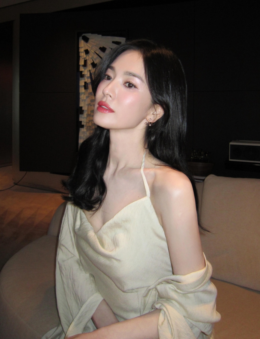 사진 : 송혜교 인스타그램