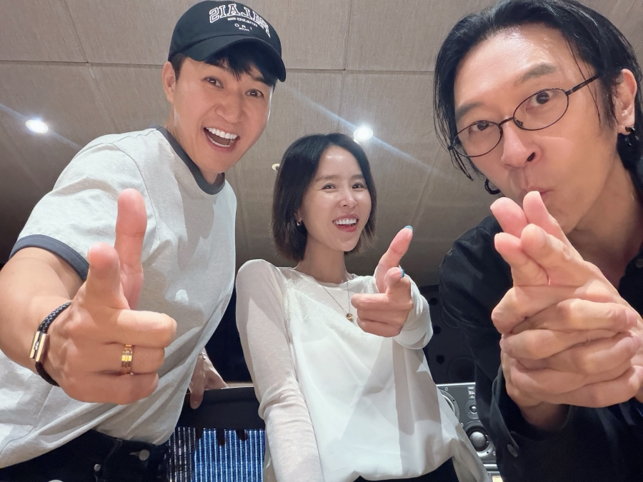 신지, '♥문원'과 결혼 후에도 김종민·빽가와 변함없는 우정 