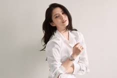 한소희, 韓 여성 배우 최초로 오메가 글로벌 앰버서더 발탁