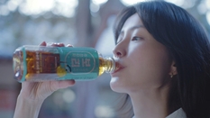 정유미, 티 음료 광고 모델 발탁&hellip;"건강하고 자연스러운 美"